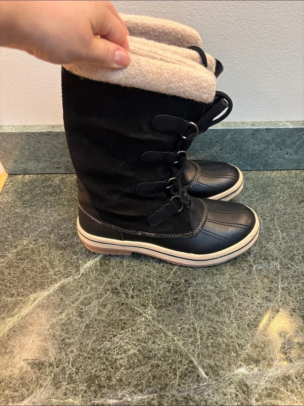 Women's Winter Carnival boots 🥾 with waterproof rubber shell and nylon upper